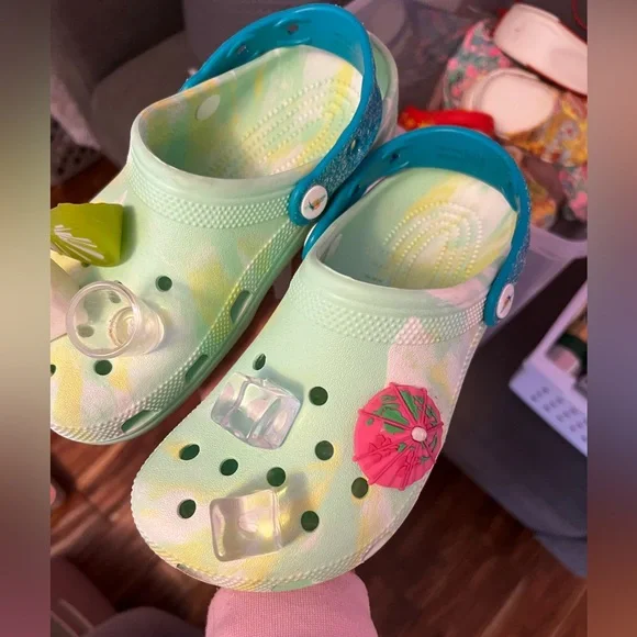 Jimmy Buffet Margaritaville Crocs - Picture 3 of 3